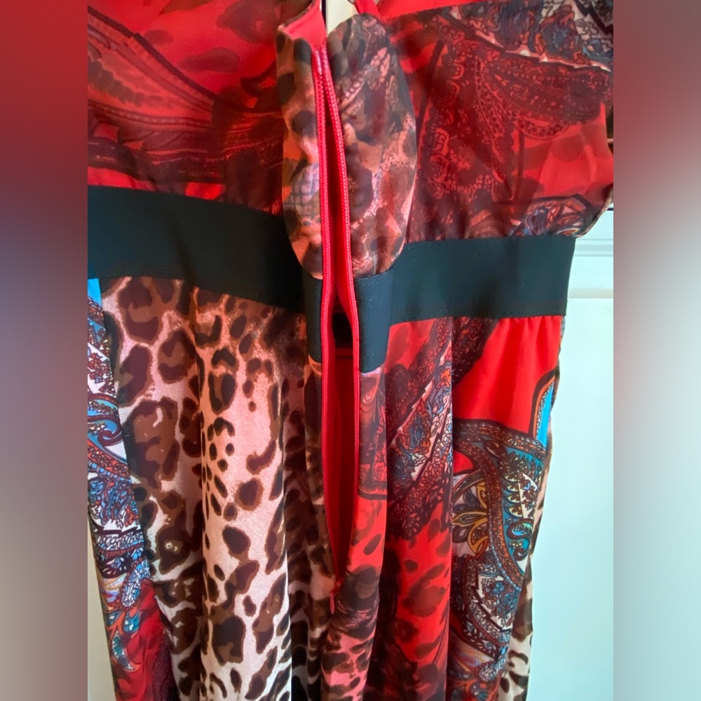 ❤️On-Trend FW2026❤️
La Diosa—Red, Leopard, Adjustable Strap, Maxi, Chiffon/Sheer - Picture 7 of 11